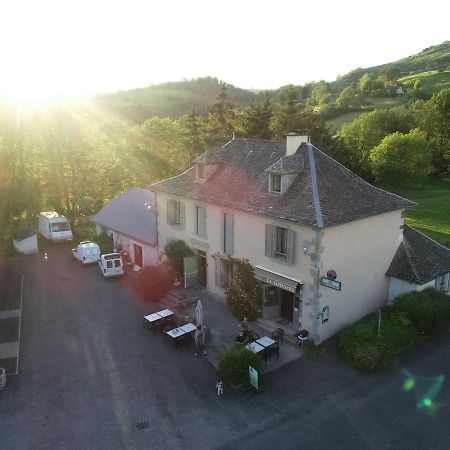 Auberge De La Sapiniere Cros-de-Ronesque Exterior foto
