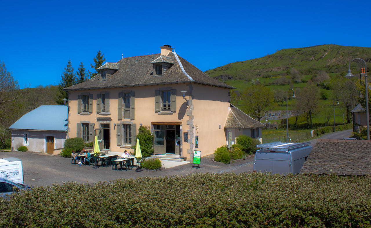 Auberge De La Sapiniere Cros-de-Ronesque Exterior foto